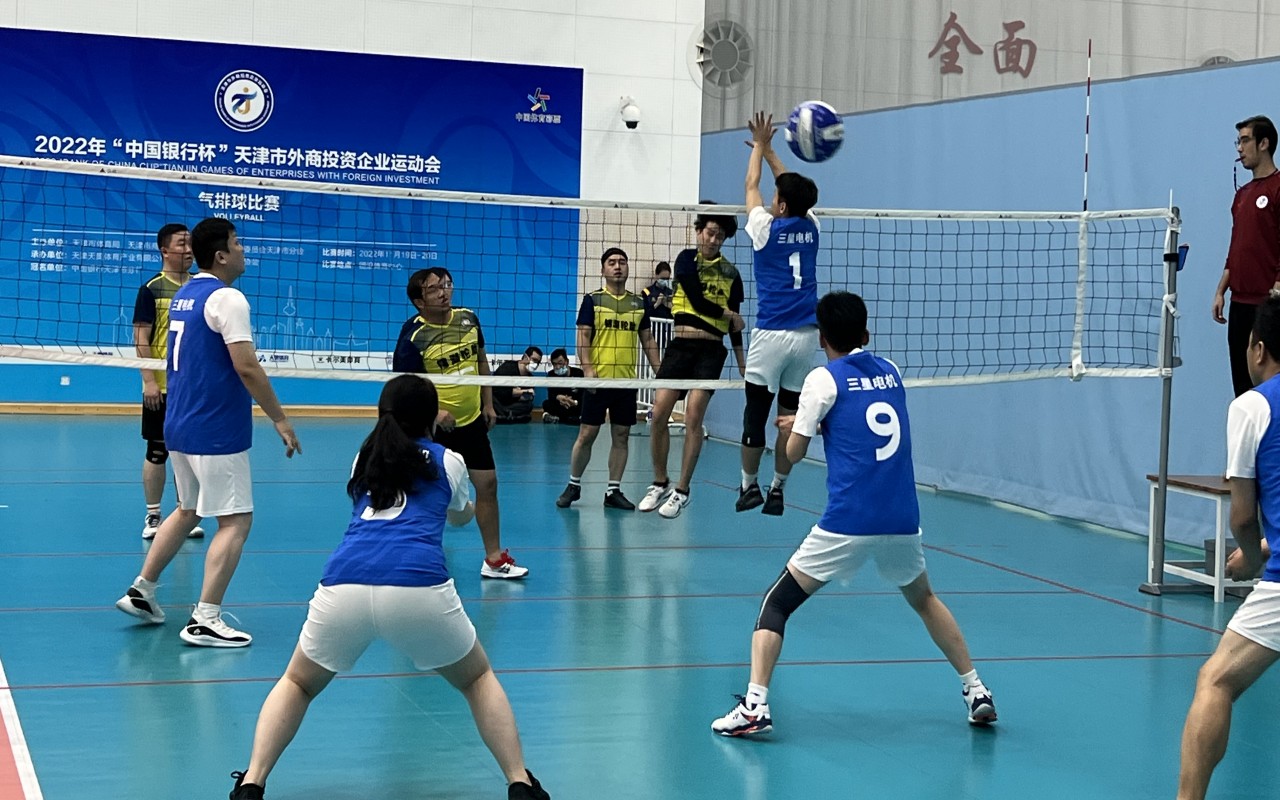點(diǎn)燃冬日激情，氣排球總決賽冠軍到底花落誰(shuí)家？
